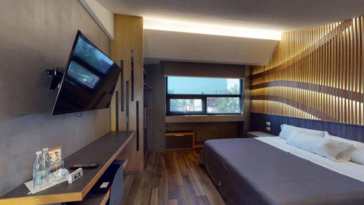 Hotel Patriotismo 멕시코 시 외부 사진